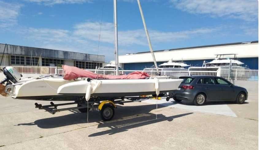 Barco vela trimaran virus magnum 21 motor yamaha 4T 4CV atrelado