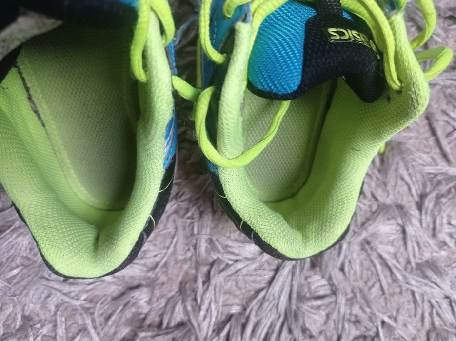 Jak nowe Asics rozmiar 33 wkładka 20, 5 cm