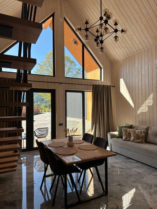 Сучасний новий котедж з чаном джакузі в  Східниці/Старий Кропивник