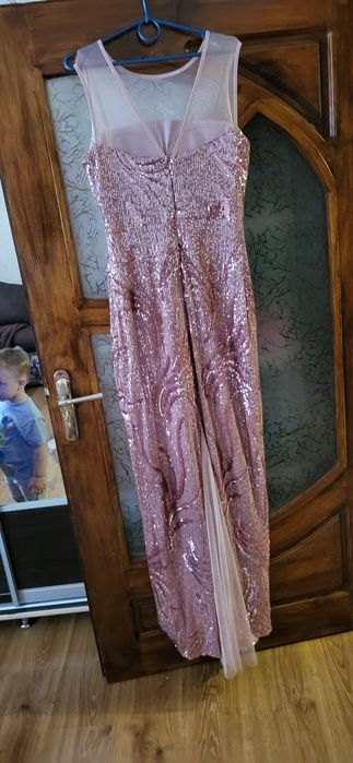 Плаття в гарному стані