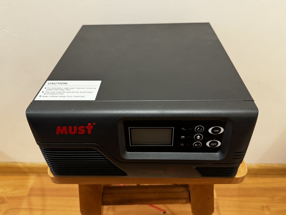 ДБЖ / ИБП Бесперебойник MUST Инвертор с правильной синусоидой EP - R300W