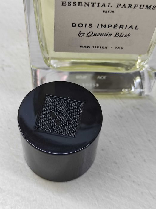 Essential Parfums Bois Imperial парфуми.