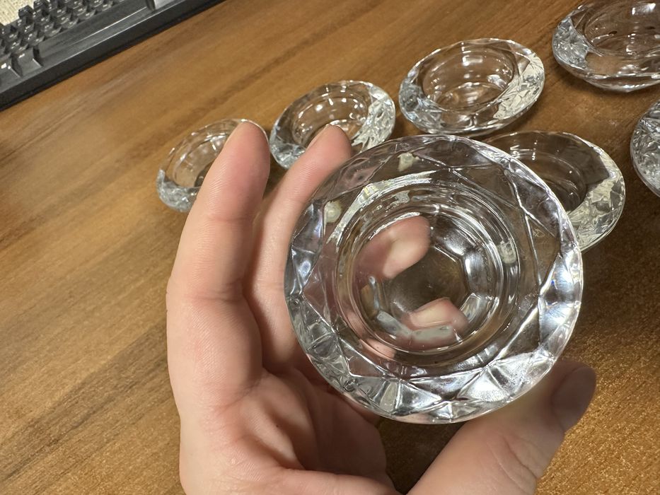 Підсвічники склянні