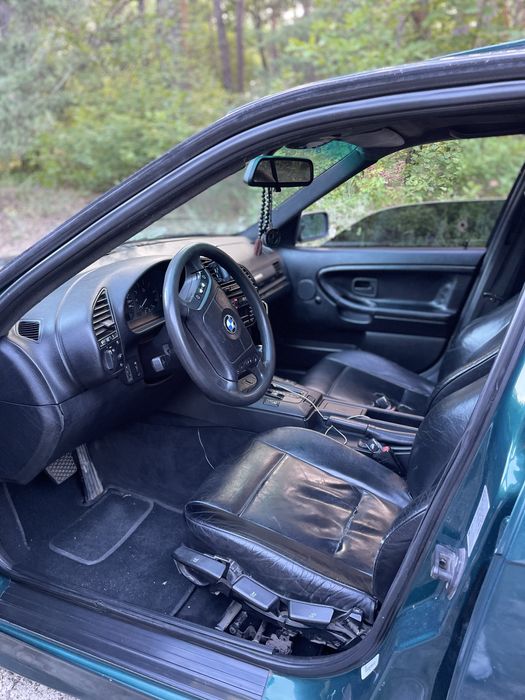 Продам BMW E36 рест