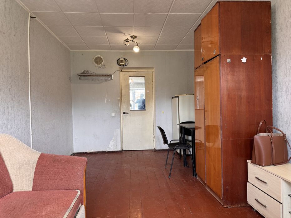 Снимие комнату в общежитии Поля, лікаря Рябініна