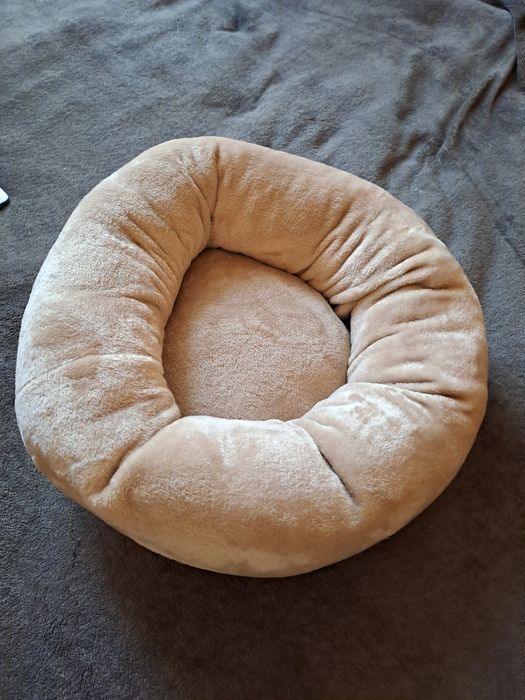 Лежанка для котиків, маленьких собачок