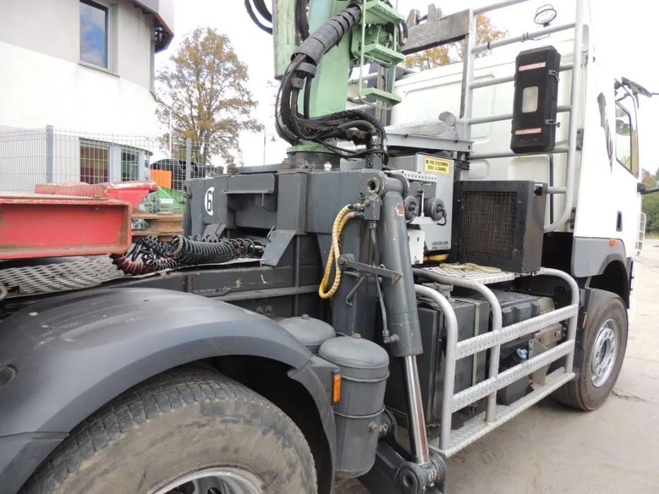 Żuraw LOGLIFT F251S89A, 2005rok
