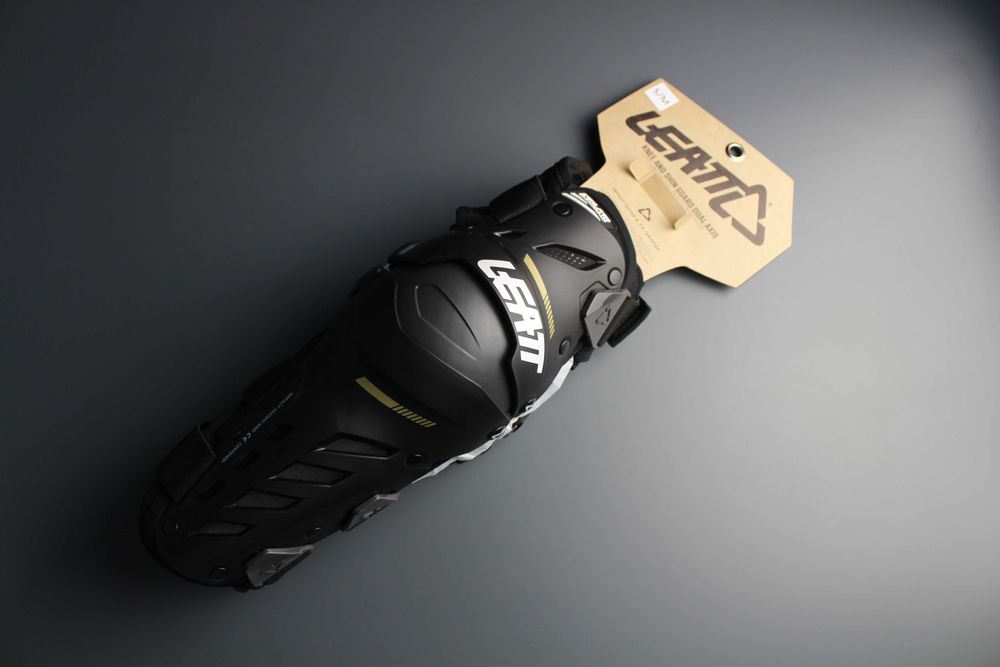 Мотонаколінники Leatt Knee Guard Dual Axis  // Junior мотозахист