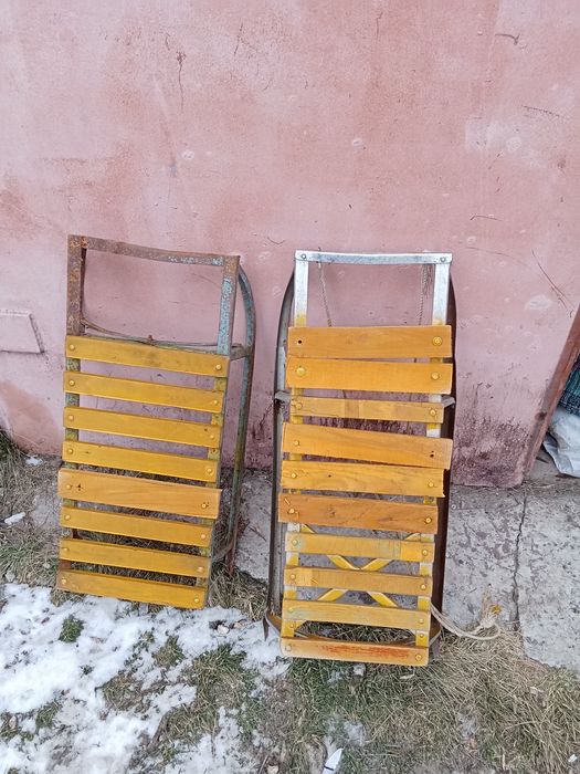 Санки детские б.у.  цена 250грн. одна штука