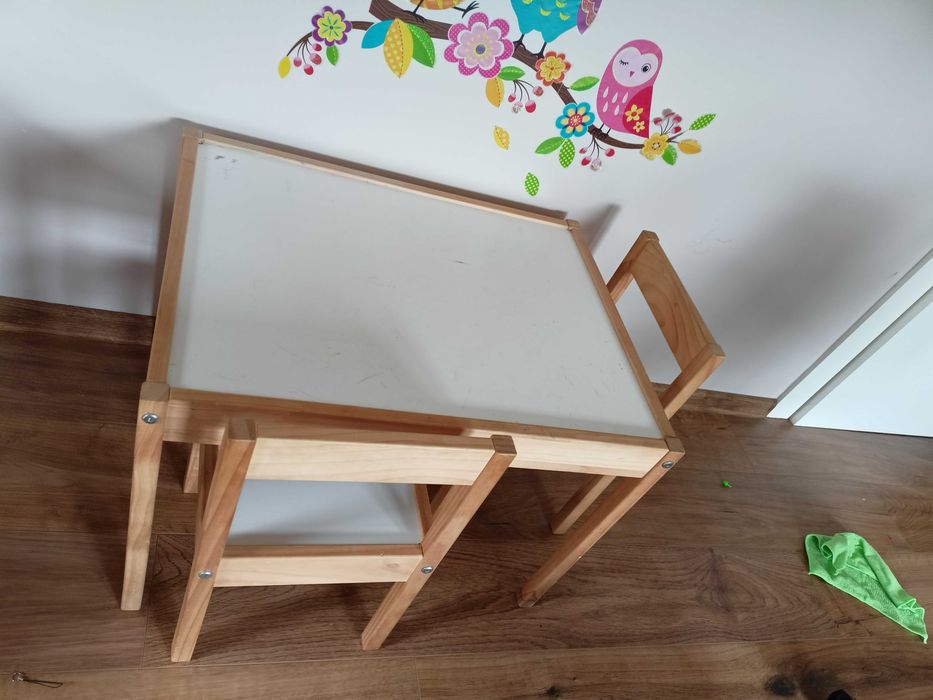 Ikea Latt stolik dziecięcy i dwa krzesełka