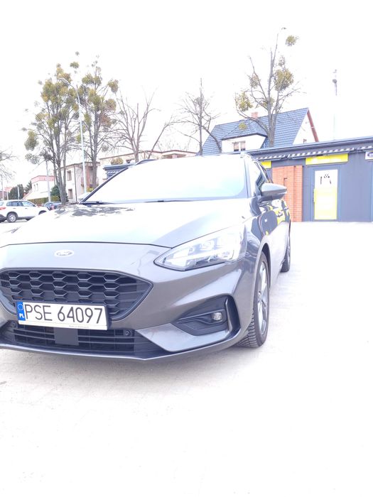 Ford Focus mk4 kombi st line