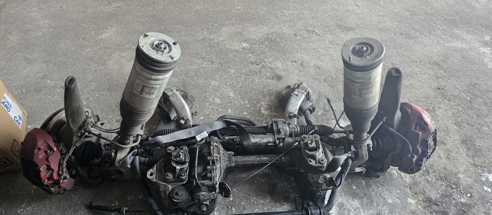 Подрамник  ,підрамник, ричаг важель,Land Rover, Range Rover Sport L494