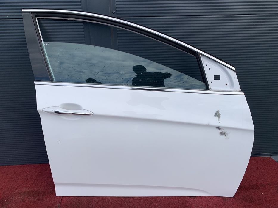 Hyundai I40 drzwi prawe przednie prawy przód białe