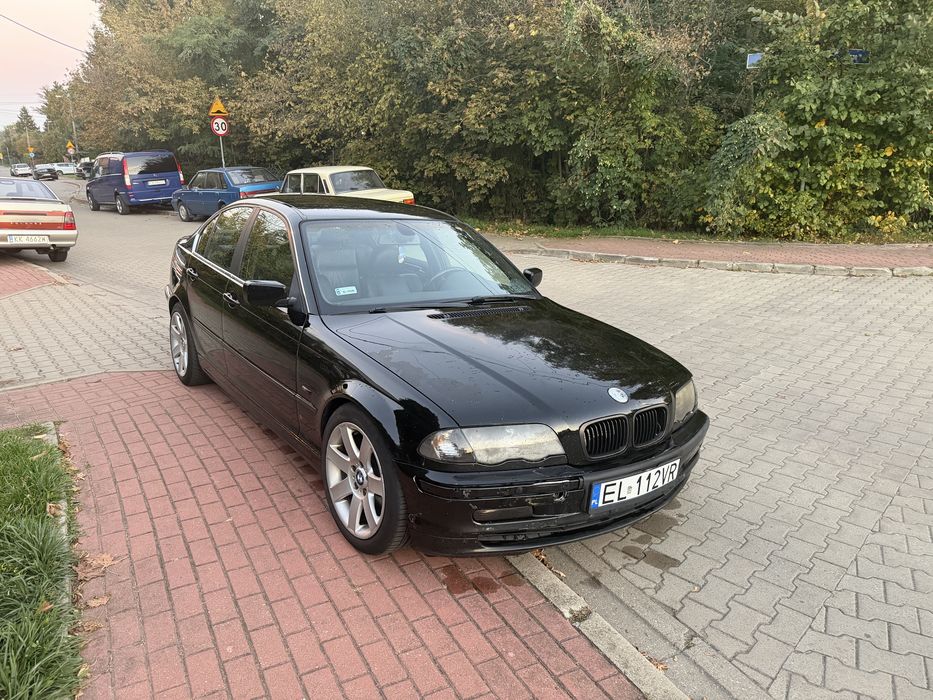 Bmw 320i lpg android tuba sub czarny sufit skora  sporty