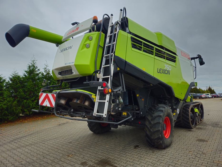 Claas Lexion 760TT + V930