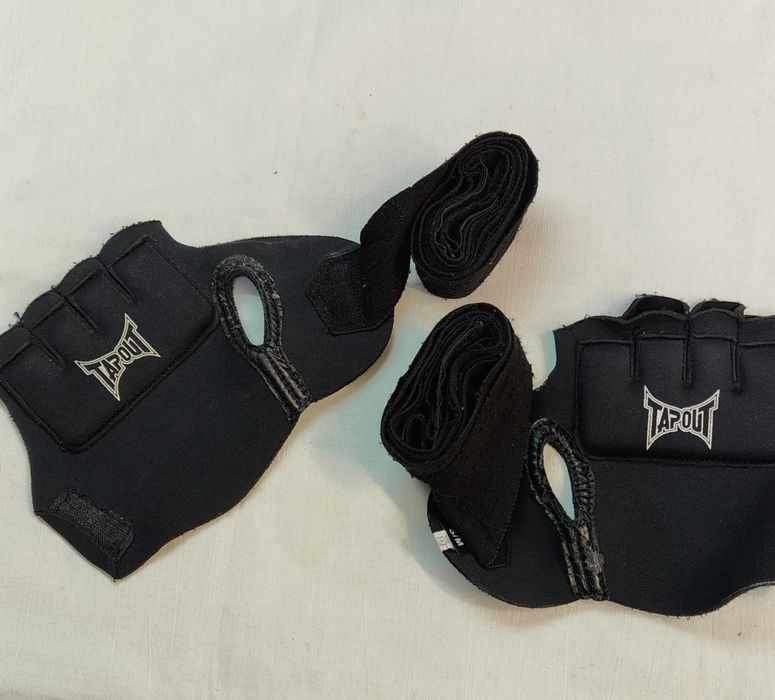 Rękawice z taśmą tupout bokserskie kickboxing MMA / M L żel