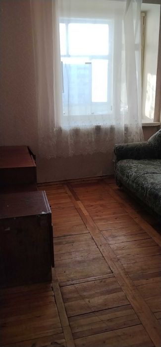 Здам кімнату в 4 кімнатній квартирі