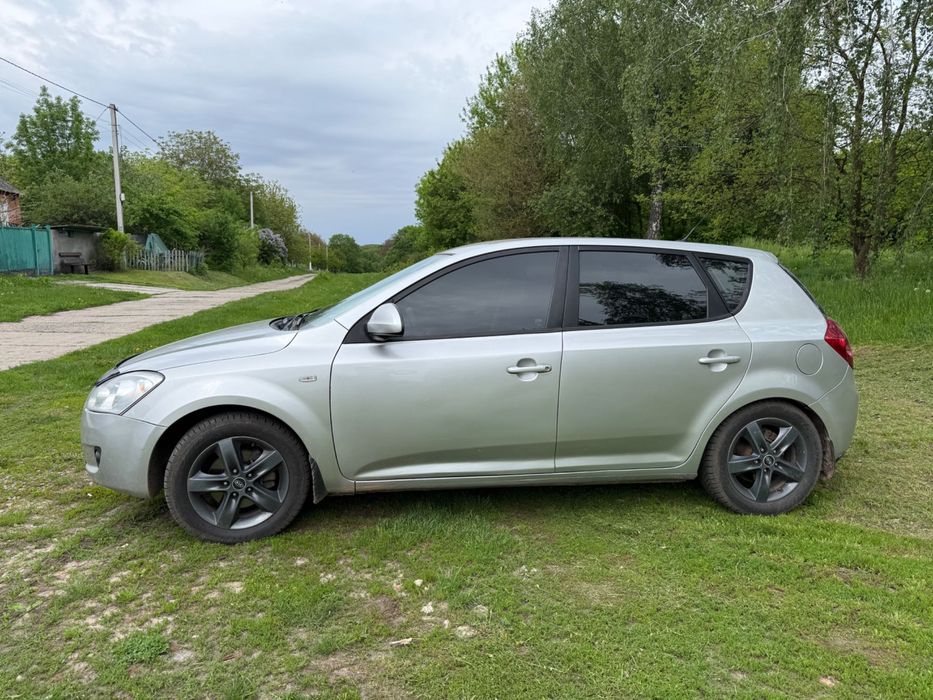 Kia ceed 2007 року