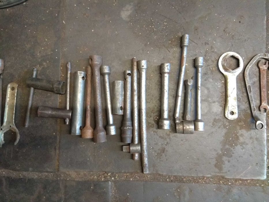 продам инструмент, ключи.