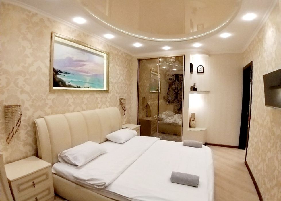 Погодинно, подобово  2к кв на Осокорках с джакузі та каміном.