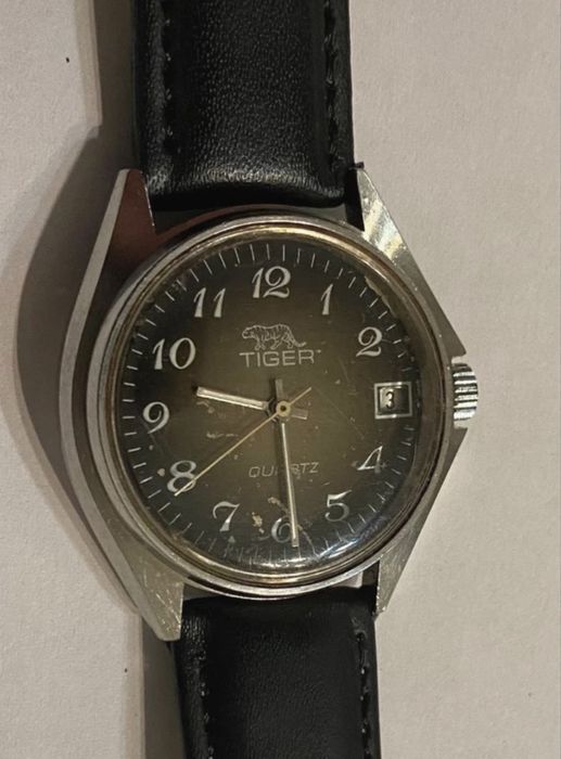Conjunto de dois relógios, Casio Alarm Chronograph & Tiger