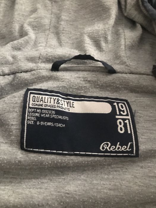 Colete com capuz, impermeável