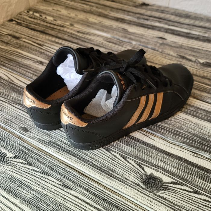 Кроссовки Adidas. Размер 39
