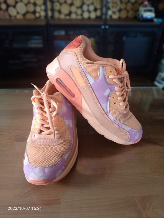 Buty sportowe rozmiar 37