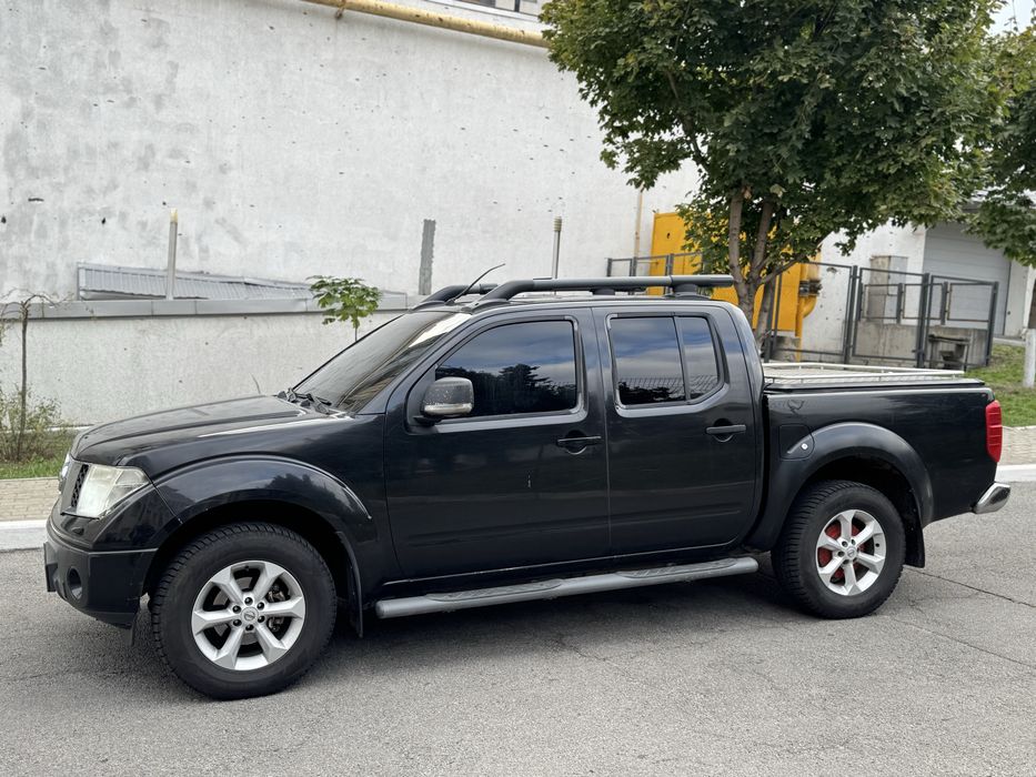 Продам Nissan NAVARA 2.5tdi 4x4 в Харькове!Левый руль Мех.