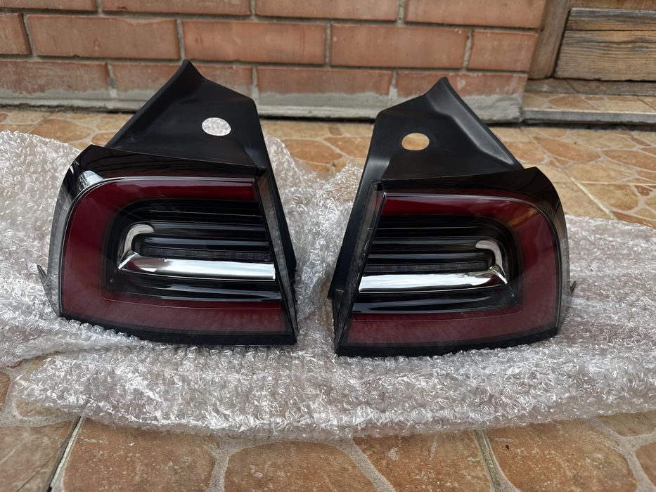 Задні ліхтарі фара ліхтар Tesla 3 / Tesla Y