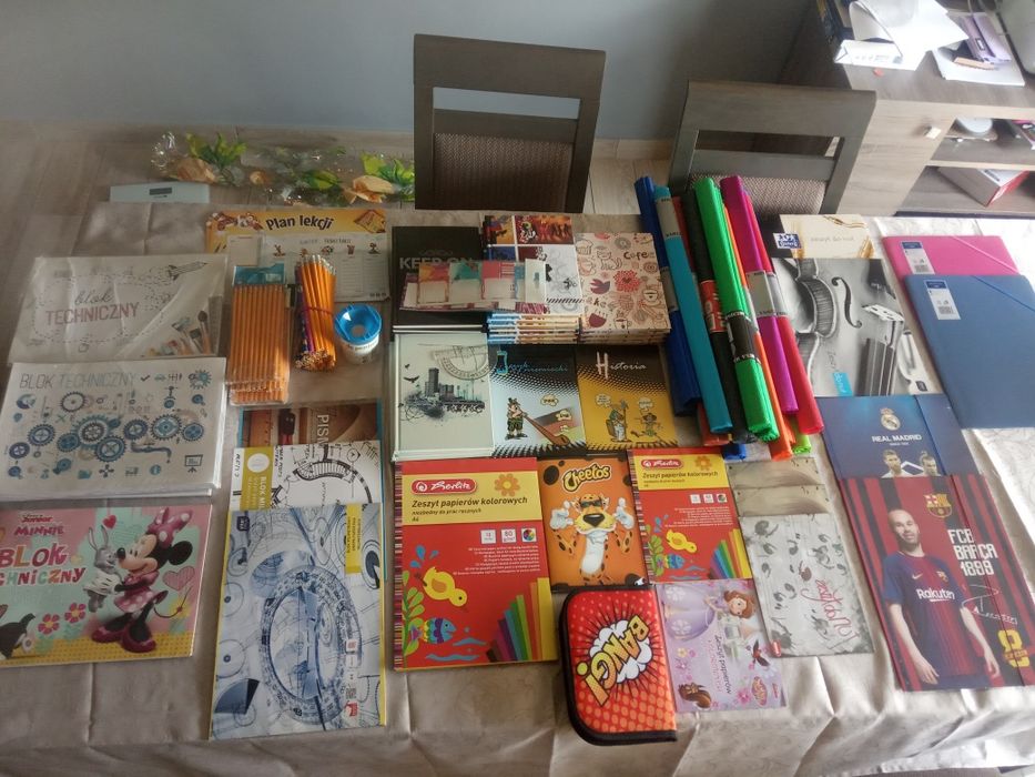 Artykuły szkolne.