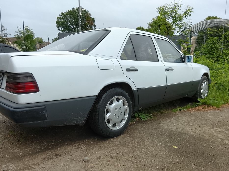 Продам мерседес w124