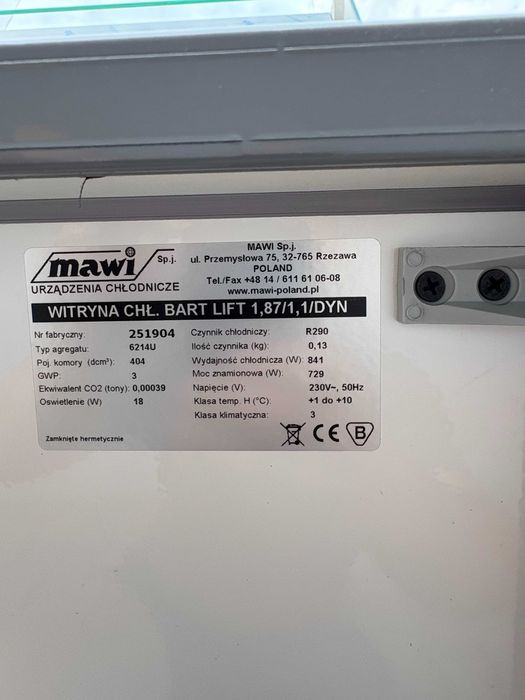 Lada chłodnicza  NOWWOŚĆ  hit 2026 szyba prosta   marka premium