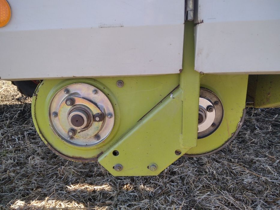 Продам комбайн Class 1118