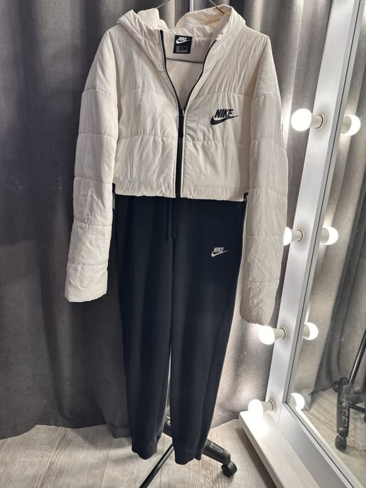 Жіночі спортивні штани Nike, р-р S