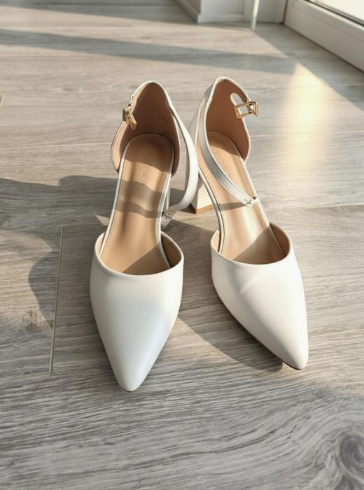 Buty czółenka ślubne r. 38 użyte jeden raz