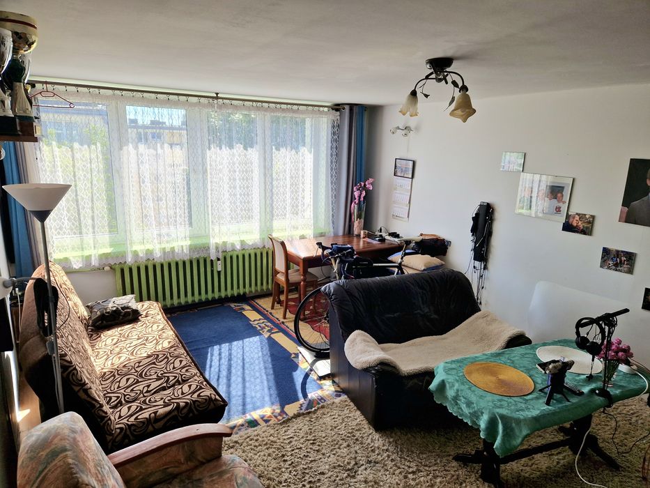 Sprzedam mieszkanie w Puławach, ul.Karpińskiego 40,5m2;  IVpiętro.