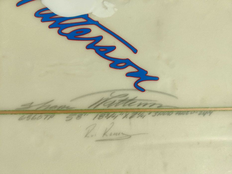 Prancha surf 5'8 26L T. Patterson