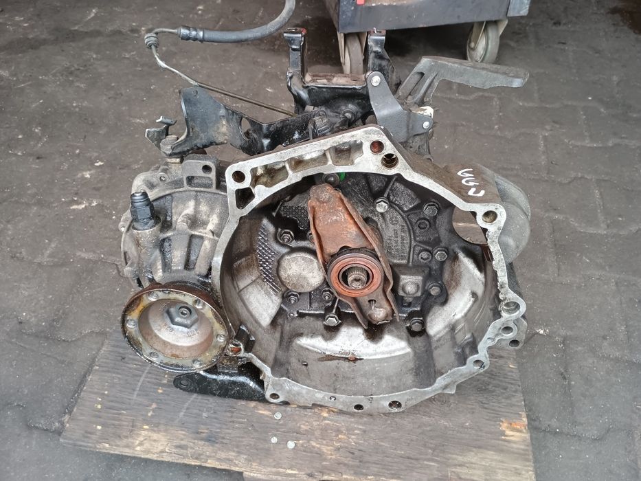 Skrzynia biegów volkswagen polo 9n 1.9 tdi ggu