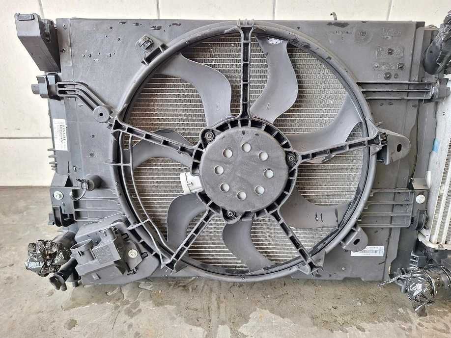Nissan Micra V K14 1.5 DCI Pas Chłodnice Wentylator Komplet