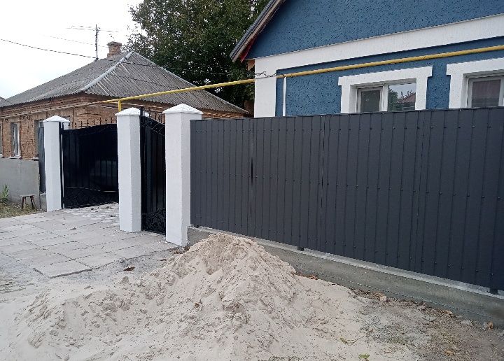 Раздвижные/ Распашные ворота. Калитки . Заборы с профнастила и т.д.