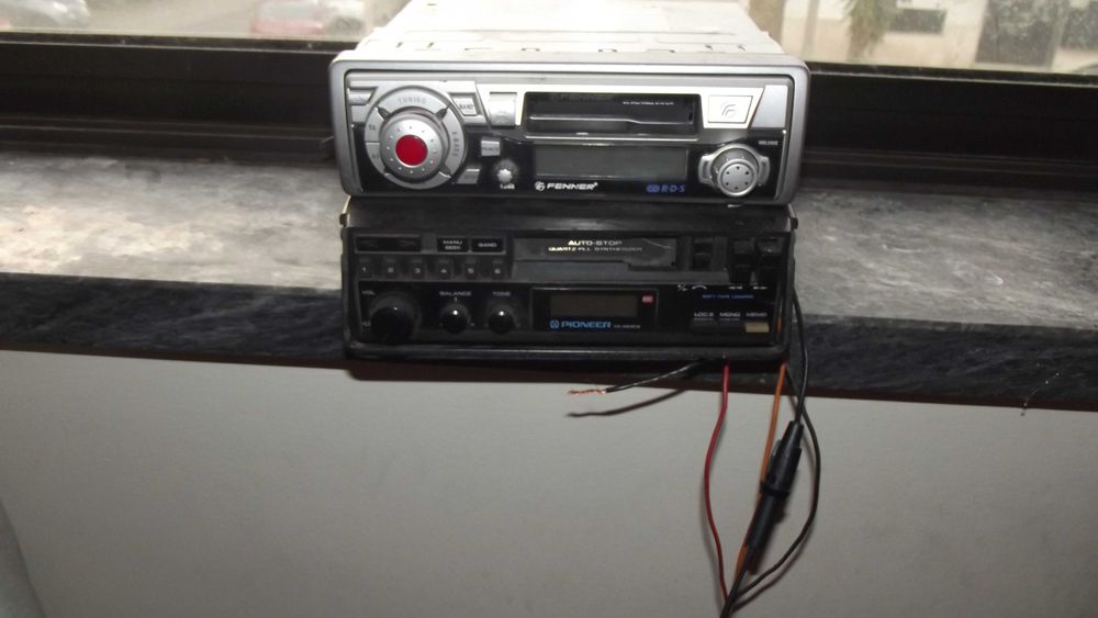 Autorádios da Finner e Pionner