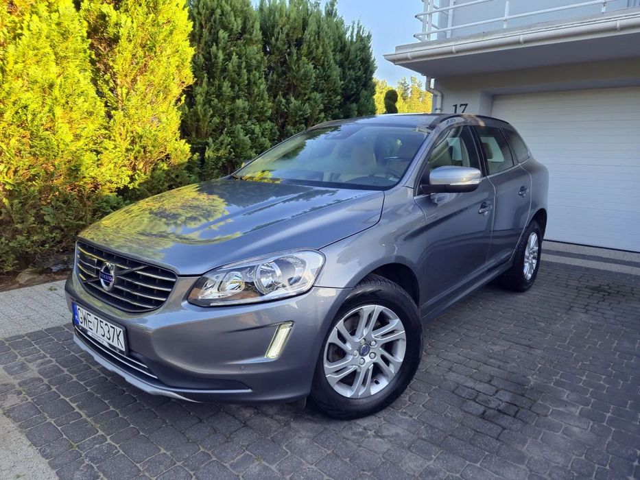 Volvo XC 60 2.0D 150KM Automat bezwypadkowy org.lakier ACC KAMERA SKÓRY ASYSTENCI