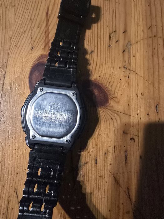 Zegarek casio wodo odporny.