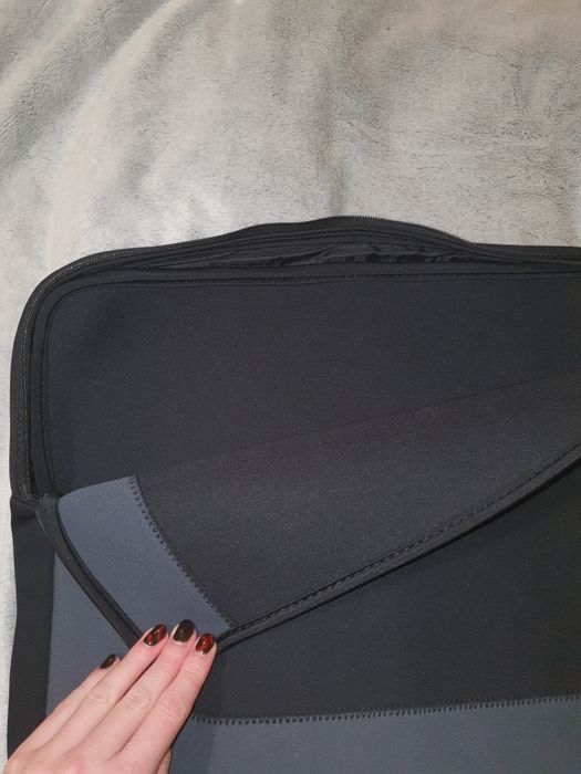 torba na laptopa etui na laptop obudowa Targus