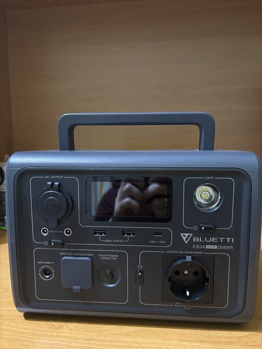 Зарядна станція Bluetti EB3A