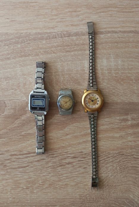 Часы женские наручные заря, электроника 5, звезда