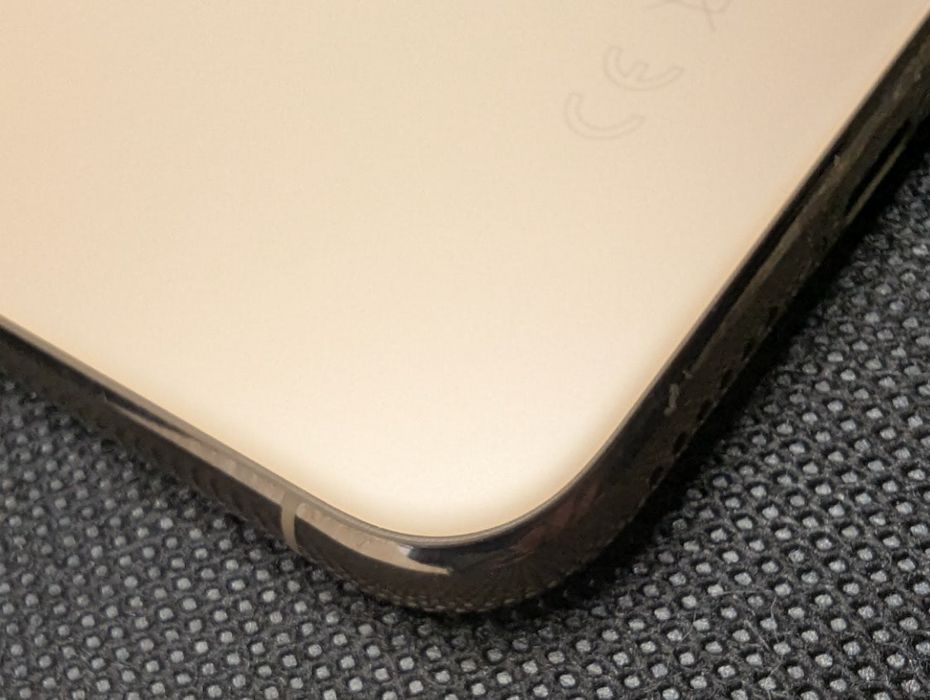 iPhone 11 Pro  в коробці