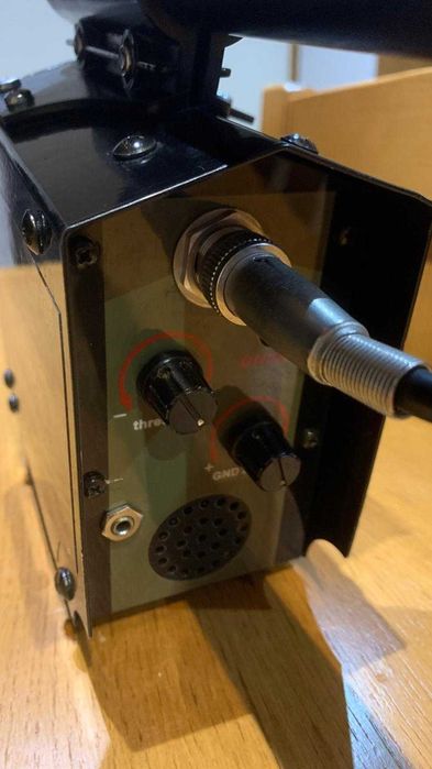 Detetor De Metais Profissional Relic Striker  frequência ultra baixa de 4,8 kHz