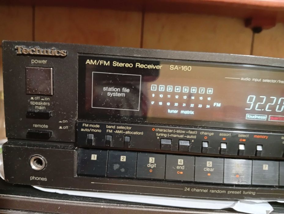 Amplituner TECHNICS SA-160 z korektorem graficznym, HiFi, 2 x 40 Wat